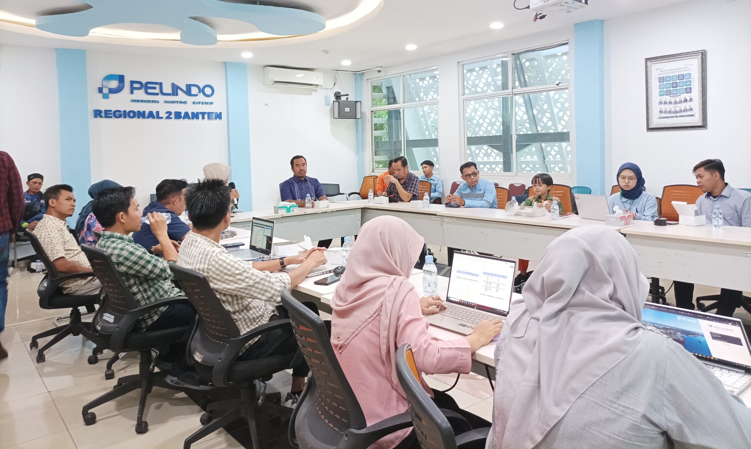 Foto diskusi terkait pengelolaan sampah domestik PT Pelindo Regional 2 Banten